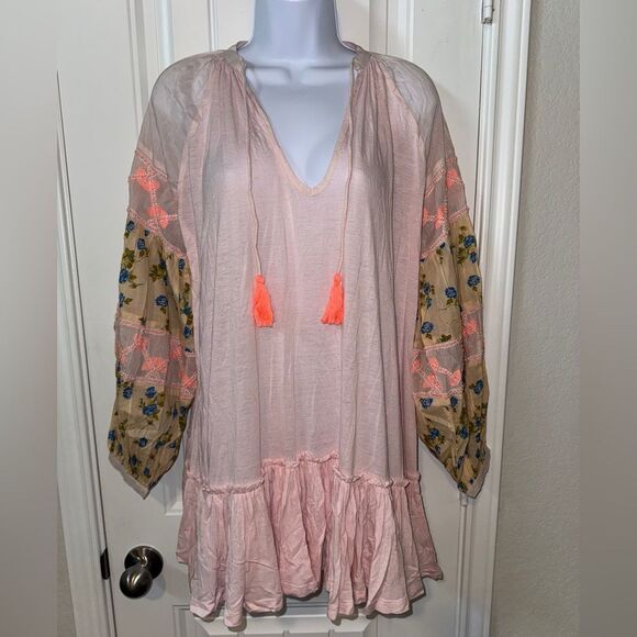 Free People Tops - Free People Boho Pink and Floral Tunic Top